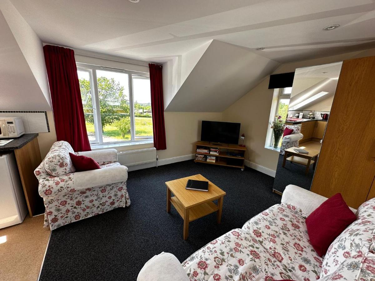 Holly Hill Apartments Southampton Extérieur photo