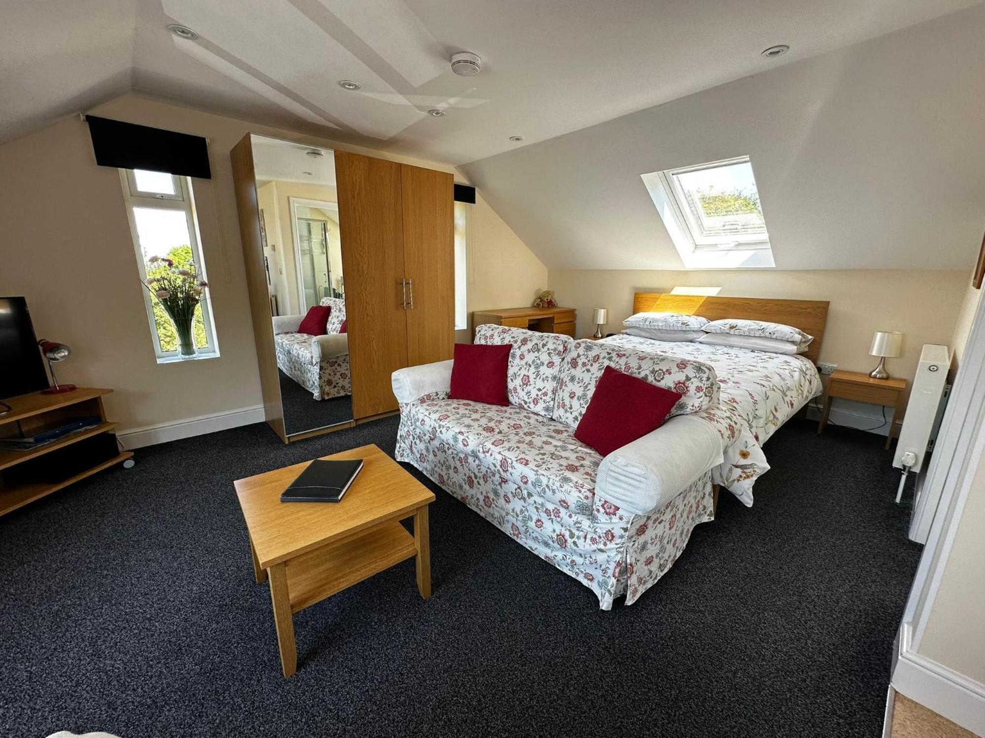 Holly Hill Apartments Southampton Extérieur photo